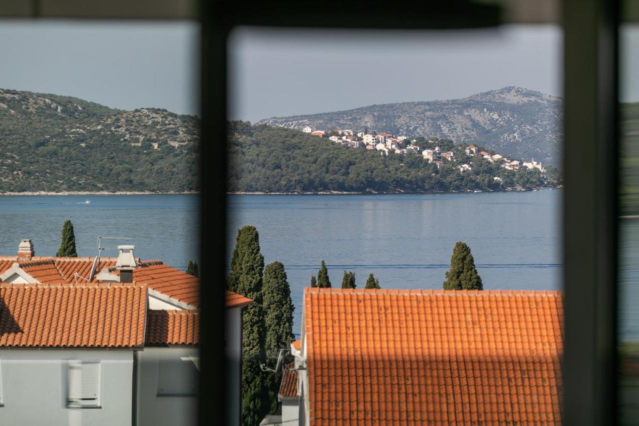 Villa Dora Trogir Exterior foto